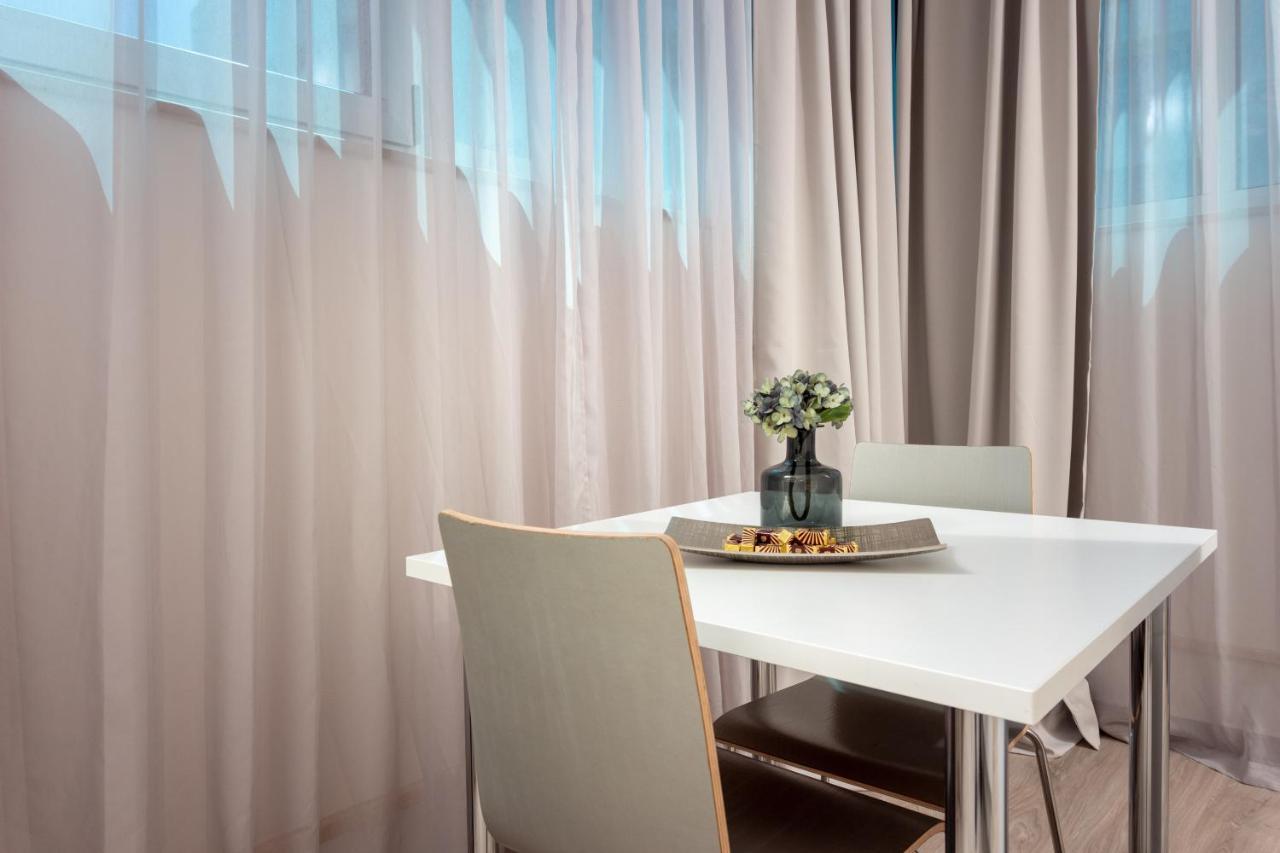 Apartments Lovret Flowers สปลิท ภายนอก รูปภาพ